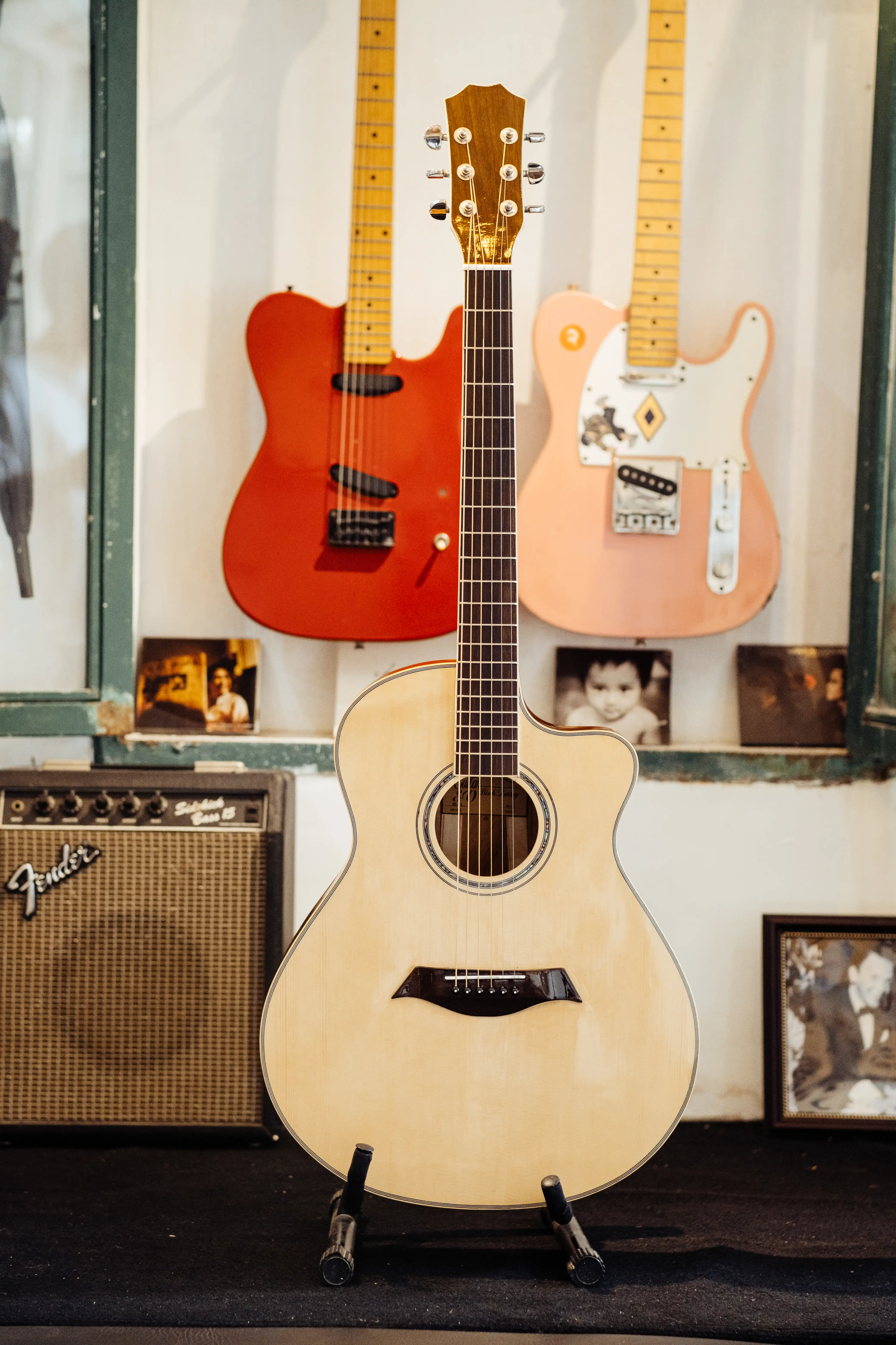 Guitar Acoustic HD-02